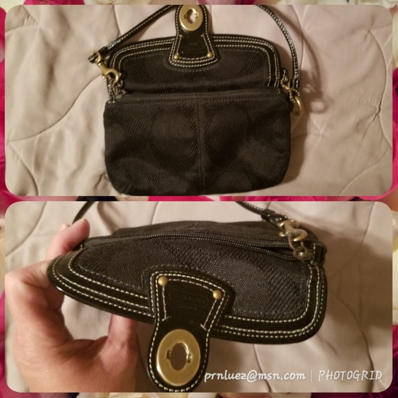 Coach Legacy Signature Capacity Flap Wristlet - Picture 4 of 4